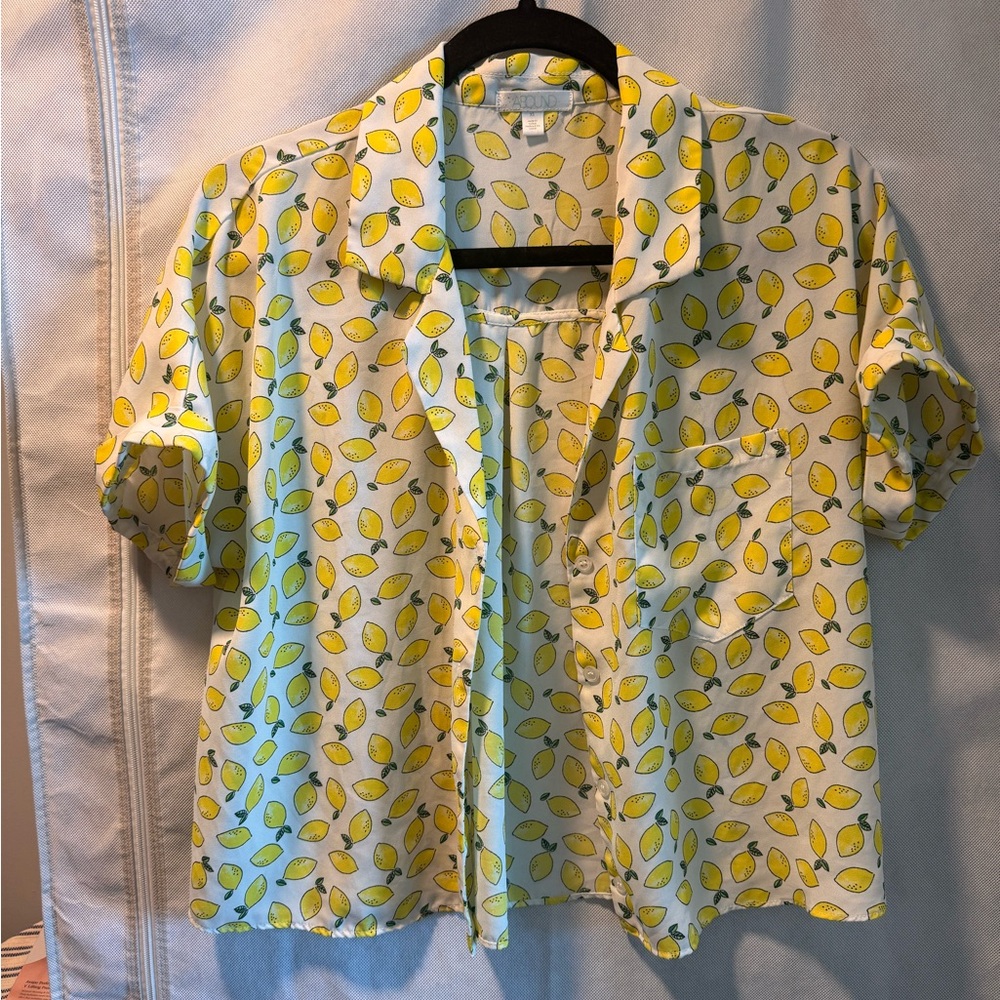 Abound Lemon Print Short Sleeve Blouse